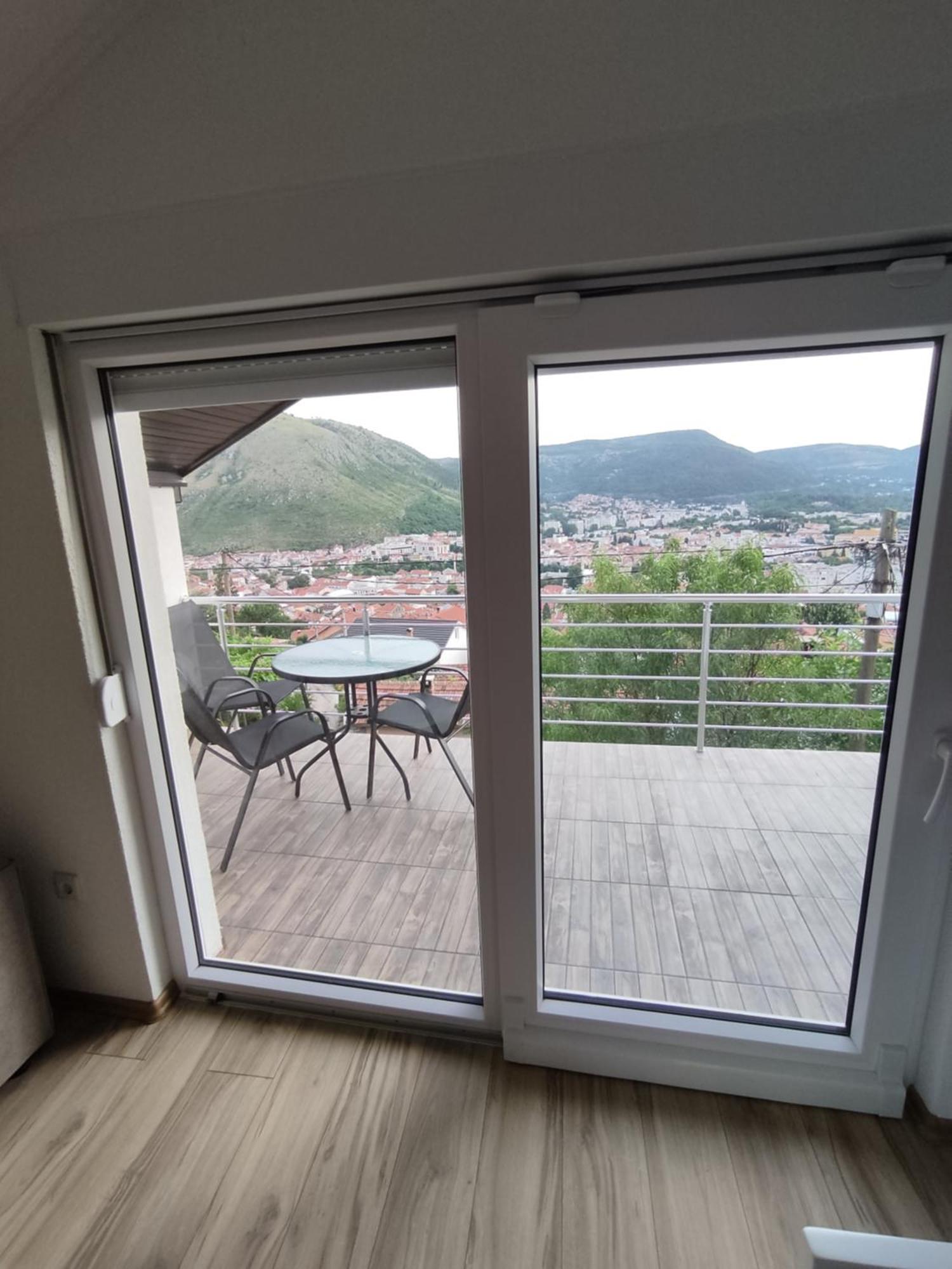מוסטר View Of The City - Studio Apartment מראה חיצוני תמונה