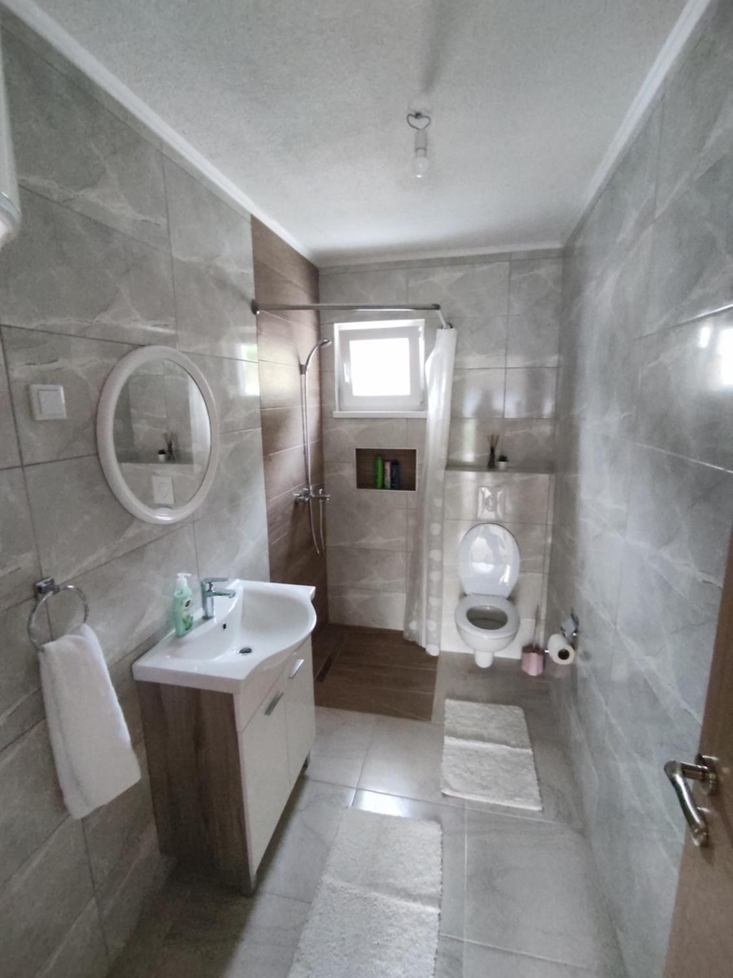 מוסטר View Of The City - Studio Apartment מראה חיצוני תמונה
